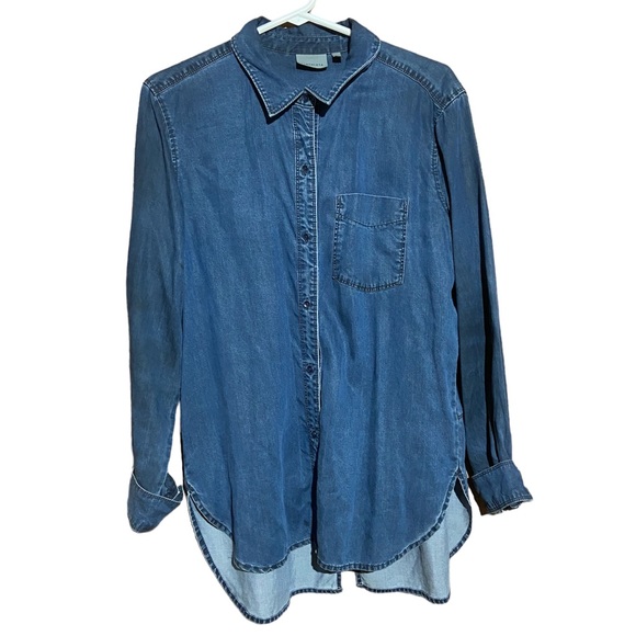 !!SOLD!! Athleta Bootjack Chambray Shirt Denim Size Medium - Picture 2 of 5